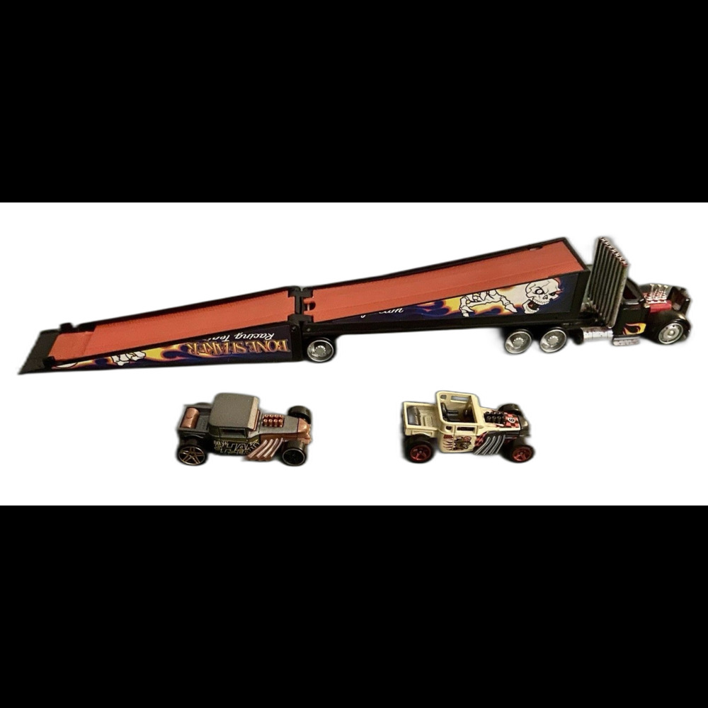 Hot Wheels Truckin' Transporter Bone Shaker Ramp 2 Random Bone Shaker Cars
